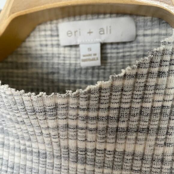 Eri + Ali Anthropologie Cream Gray Heather Ribbed Tank Top Stretch Women's Small - Picture 9 of 10
